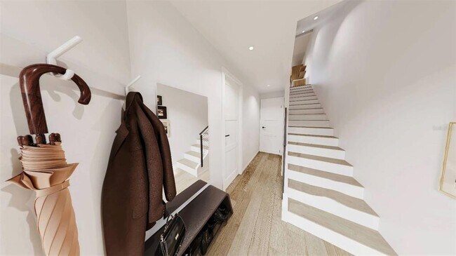 Photo - 375 13th St N