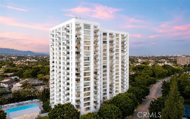 Building Photo - 2170 Century Pk E Unit 1601