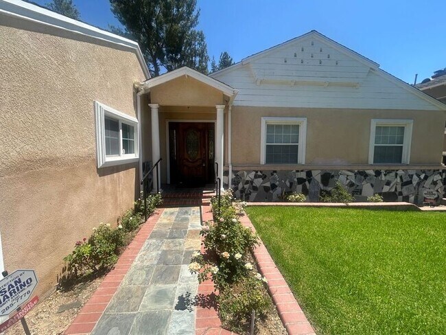 429 Paulette Pl