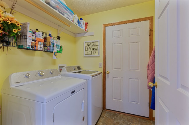 Photo - 15321 Amy Plaza