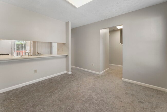 Photo - 3464 Kingswood Trail