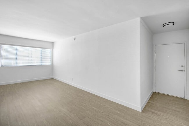 Photo - Terraces at Tarzana