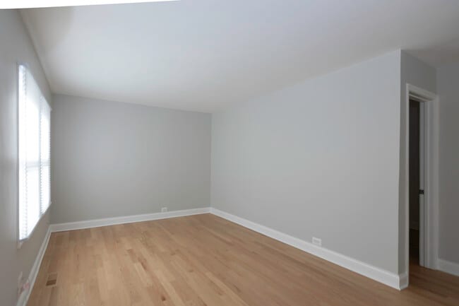 Photo - 3948 N Olcott Ave