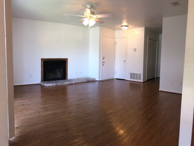 2616PR - 2616PR Apartment Unit A