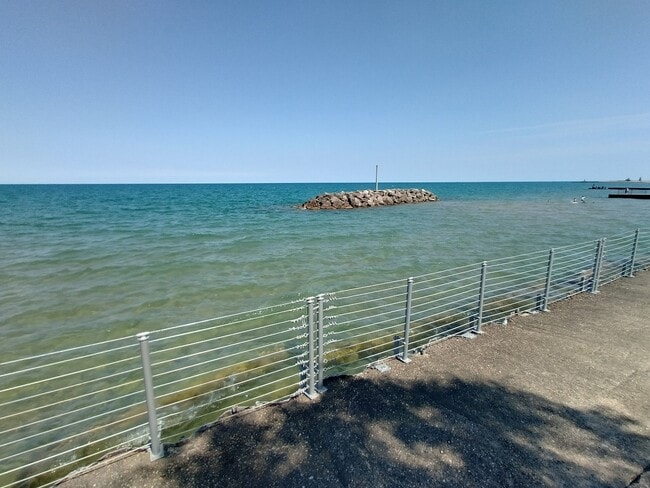 Photo - 1216 W Jarvis Ave Unit G