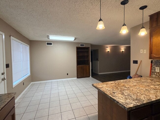 Photo - Don't miss out! Large 2/2 apartment