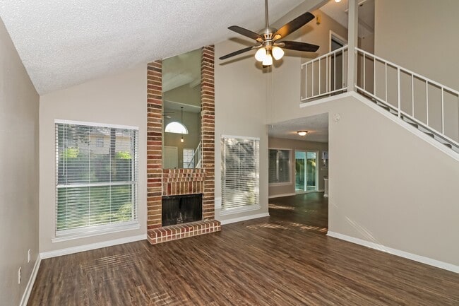 Photo - 8454 Lake Crystal Dr