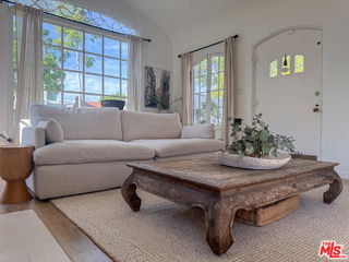 Photo - 316 S Wetherly Dr