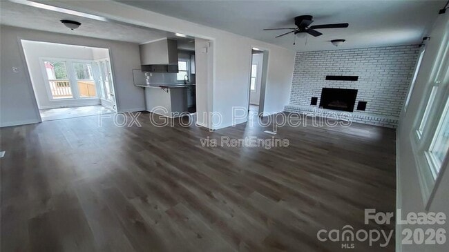 Photo - 132 Mt Mourne Loop