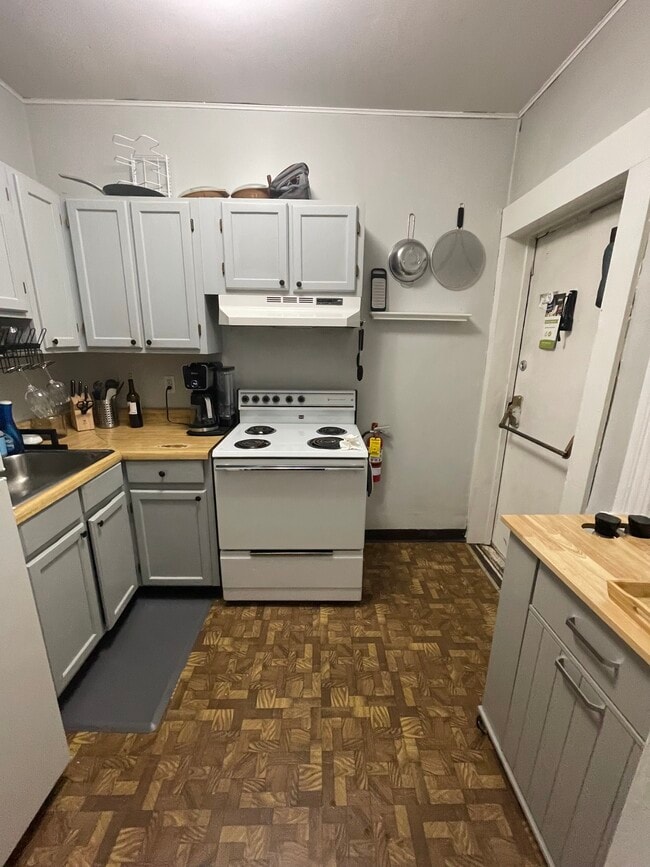 514 Main St Unit #2