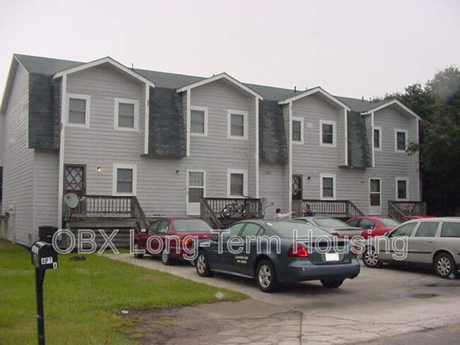 Photo - 1507 Goldie St