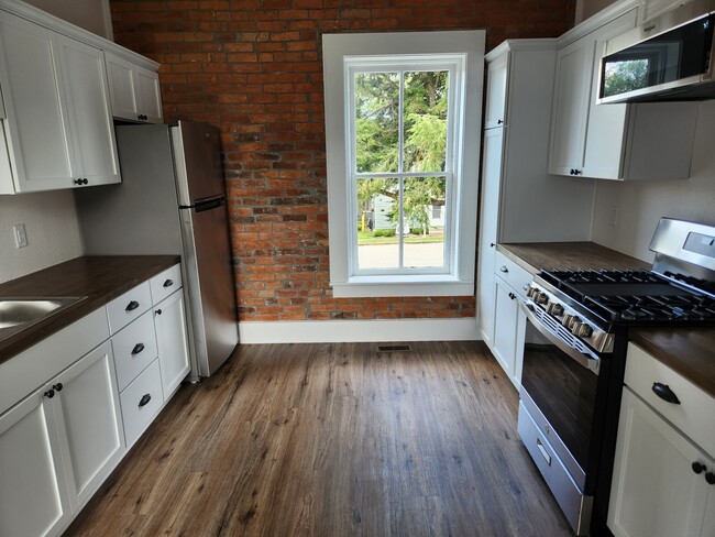 Apartamento 201 - Summer Street Apartments