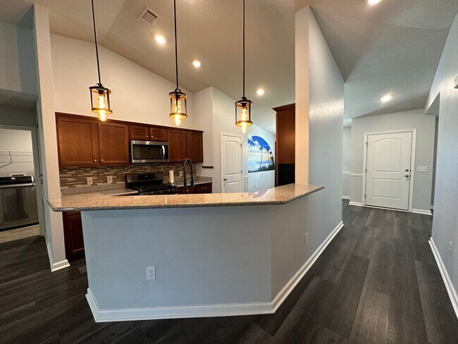 Photo - 3 bedroom 2 bath home in Whisper Creek wit...