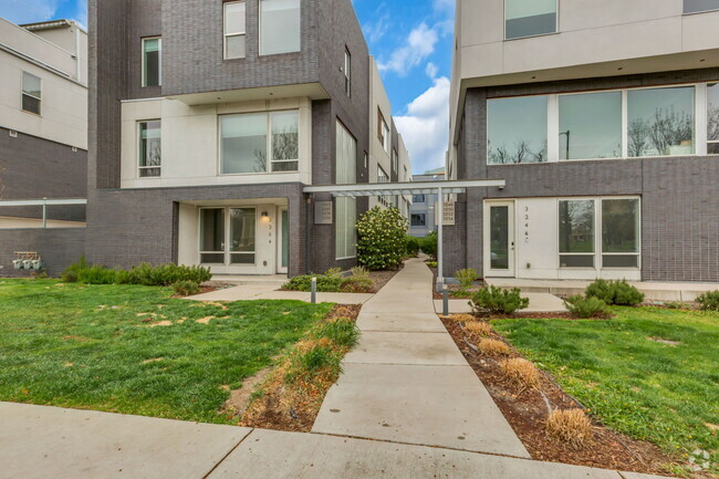 Building Photo - 3258 Federal Blvd Rental