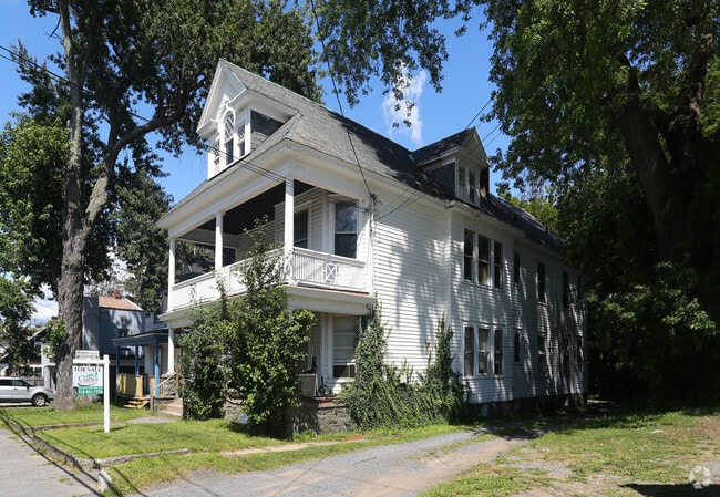Photo - 1557 State St
