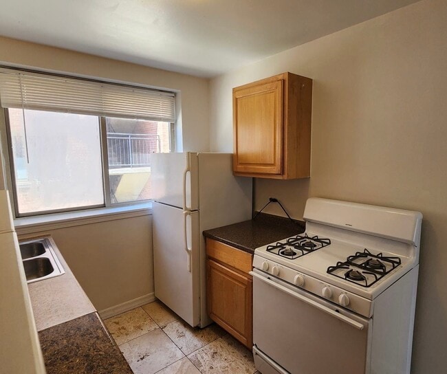 Photo - 2243 W Farwell Ave Unit 1D