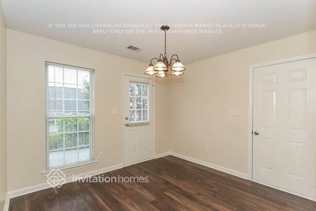 Photo - 7004 Glen Valley Way