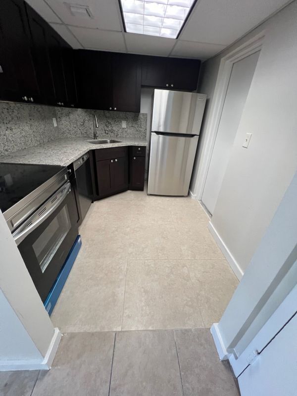 Photo - 3111 Oakland Shores Dr Unidad F109