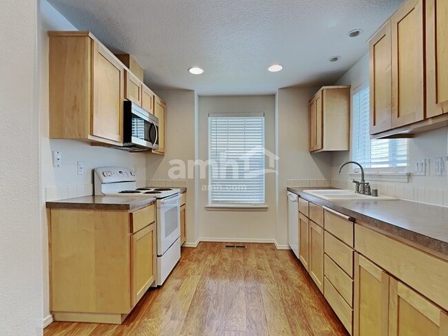 Photo - 1410 SE 7th Way