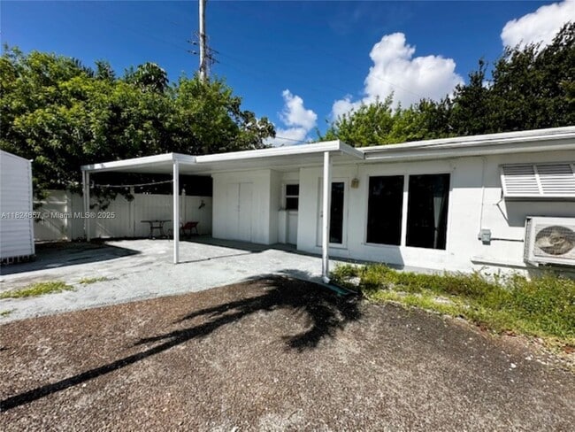 Photo - 2394 NE 136th Ln House