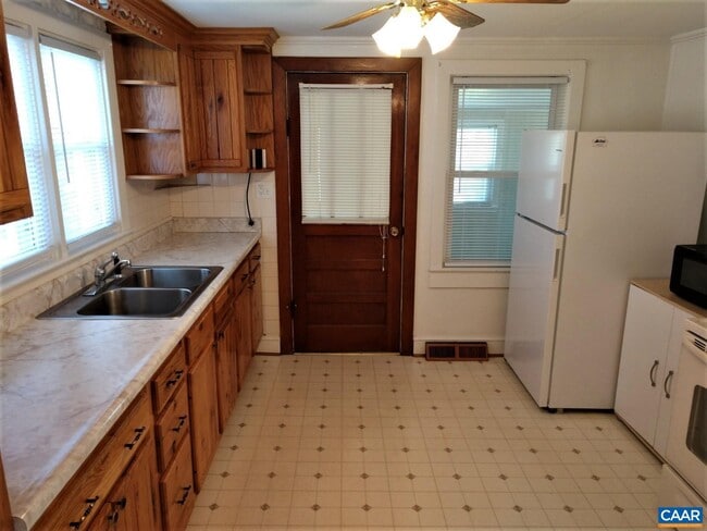 Photo - 2931 Browns Gap Turnpike