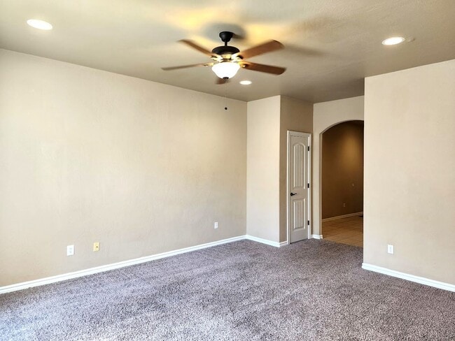 Photo - 13707 Oxford Dr Unit 13705 Oxford Dr