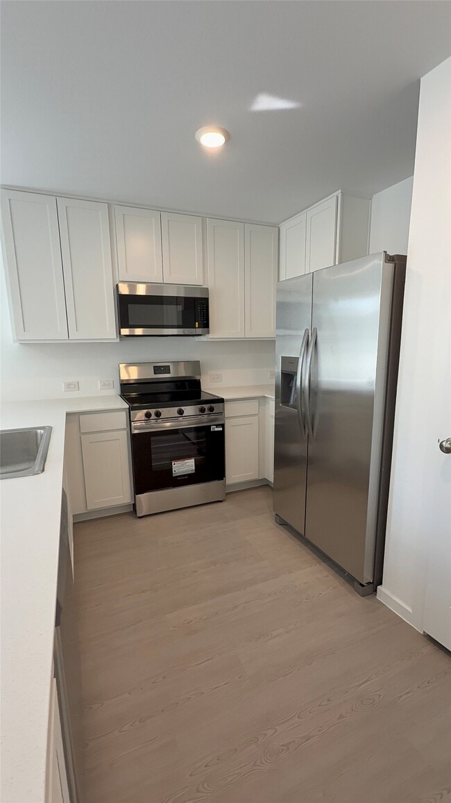 Photo - 331 Parkin Ct