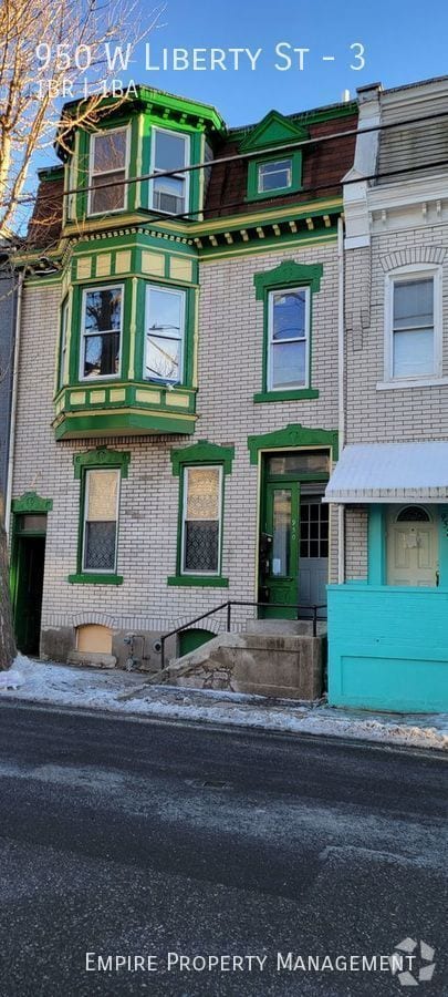 Building Photo - 950 Liberty St Unit 3 Rental