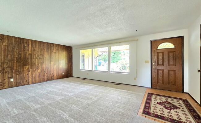 2403 117th Ave NE