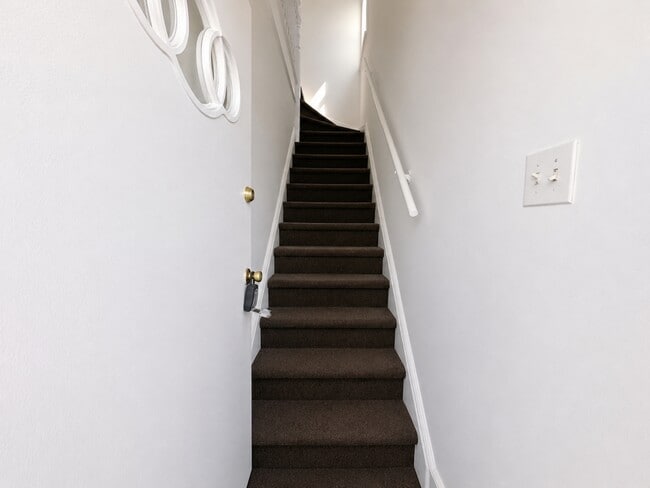 Front Entrance - 22 Harrison Ave Unit 2