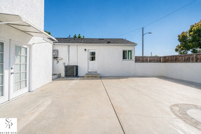 Photo - 8603 Donovan St