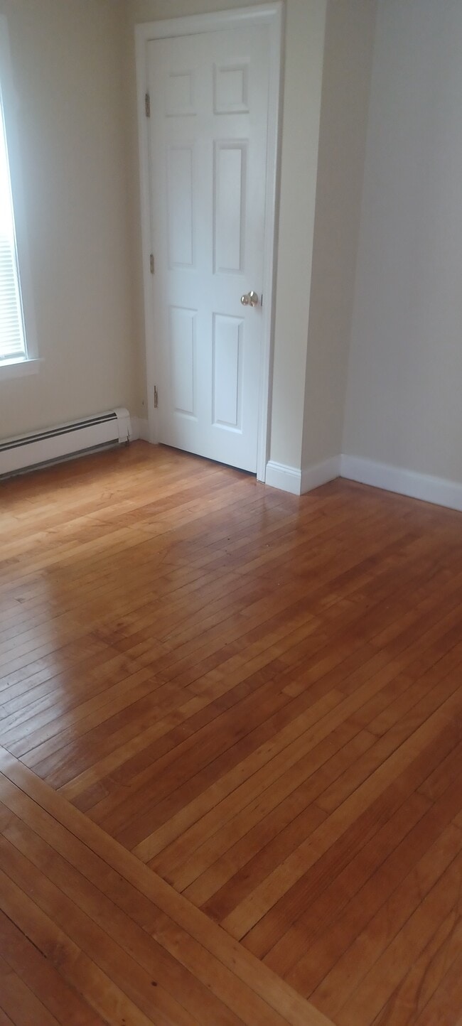 Photo - 158 Bridge St Unit 1
