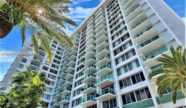 Photo - 1000 West Ave Unidad 1000 West Ave # 214