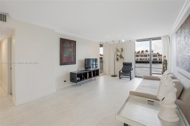 Photo - 1600 S Ocean Dr Unit 2F