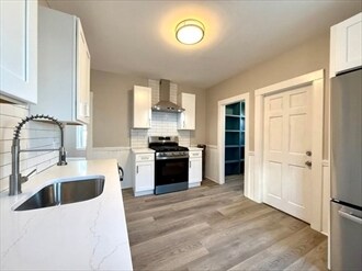 Photo - 69 Conwell Ave Unit 1L