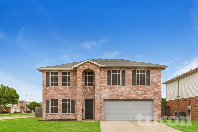 Building Photo - 3040 Clemente Dr