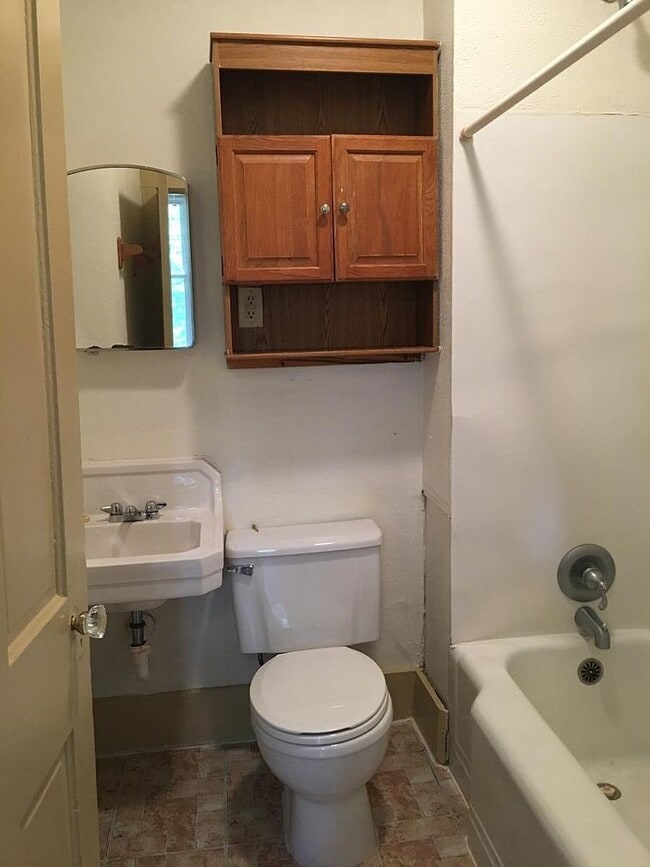 Photo - 506 N McKean St Unit 3
