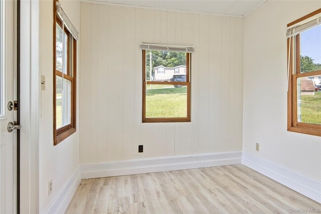 Photo - 18 Thamsen Dr
