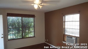 Photo - 2603 Lombrano St