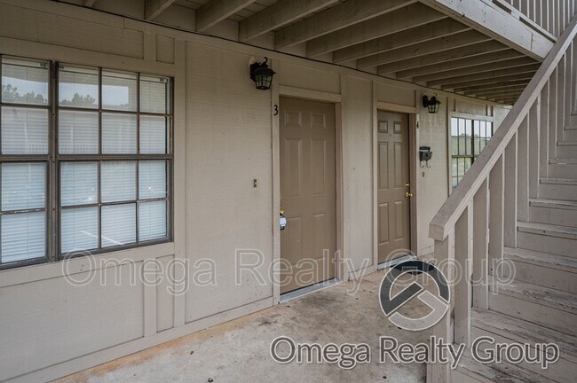 Lakeridge Apartments