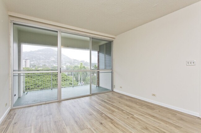 Photo - Punahou-Wilder Unit 803 - 2 BD 1 BA w/ Lan... Unit 803