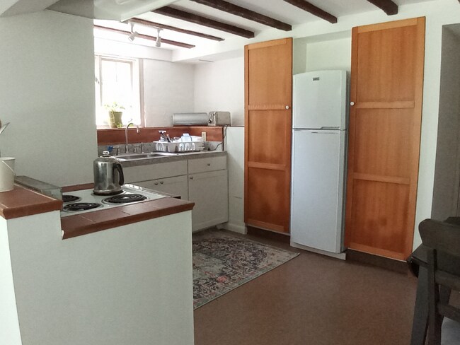 Photo - 360 Marlborough Rd