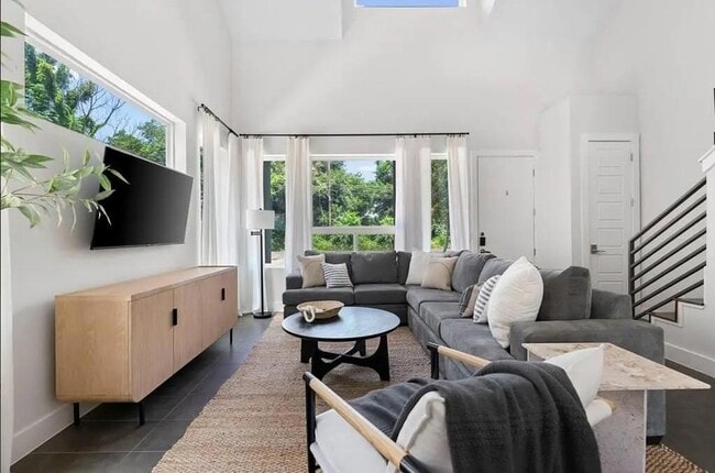 Photo - 1126 Linden St