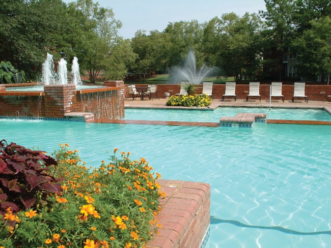 Photo - Vaughn Lakes