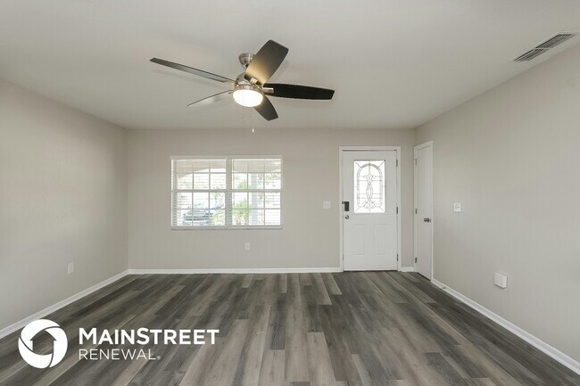 Photo - 2012 Live Oak Dr