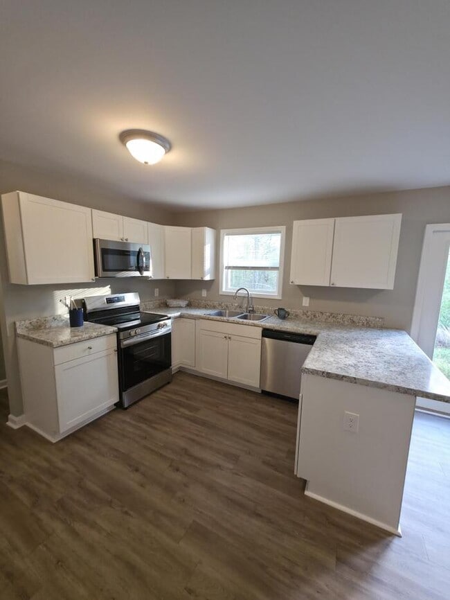Photo - 480 Candlestick Dr
