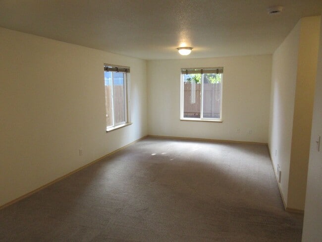 Photo - Large Three Bedroom Home, Landscaping Prov...