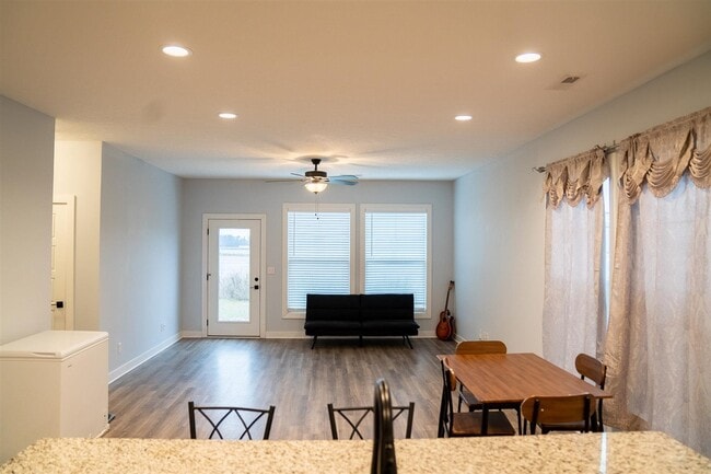 Photo - 952 Anise Ln