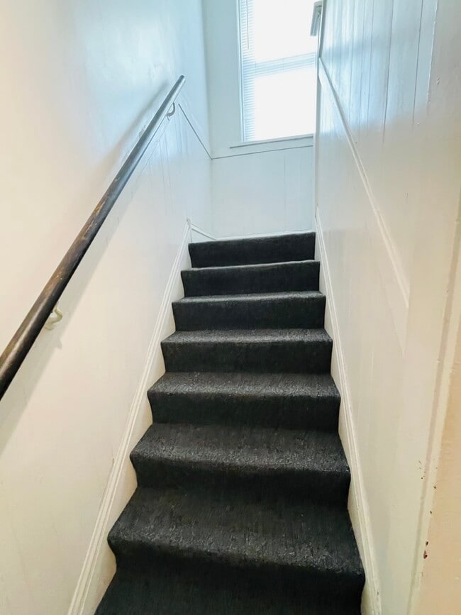 Photo - 1635 N Central Ave