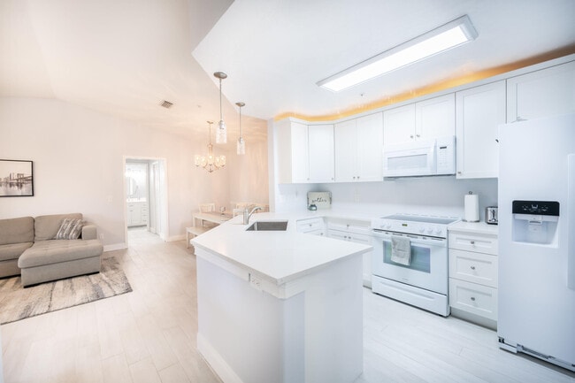 Photo - 7667 N Wickham Rd Unit 1219